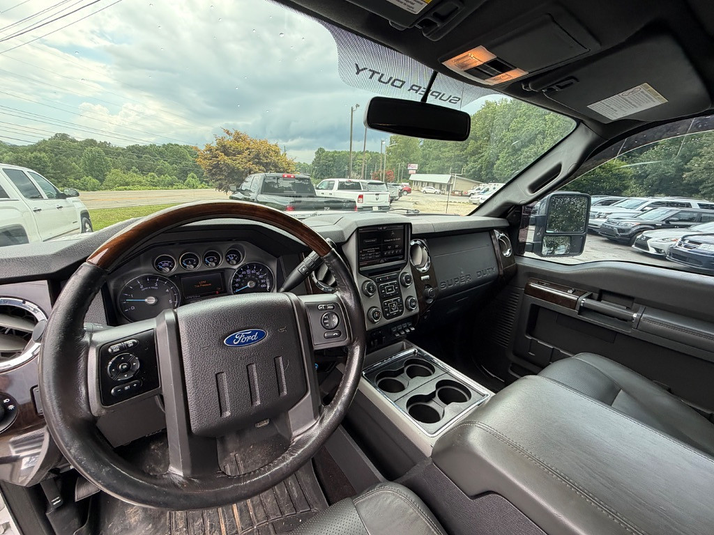 2016 Ford F250SD Located at Jasper Easy Car Credit light-box-slides
