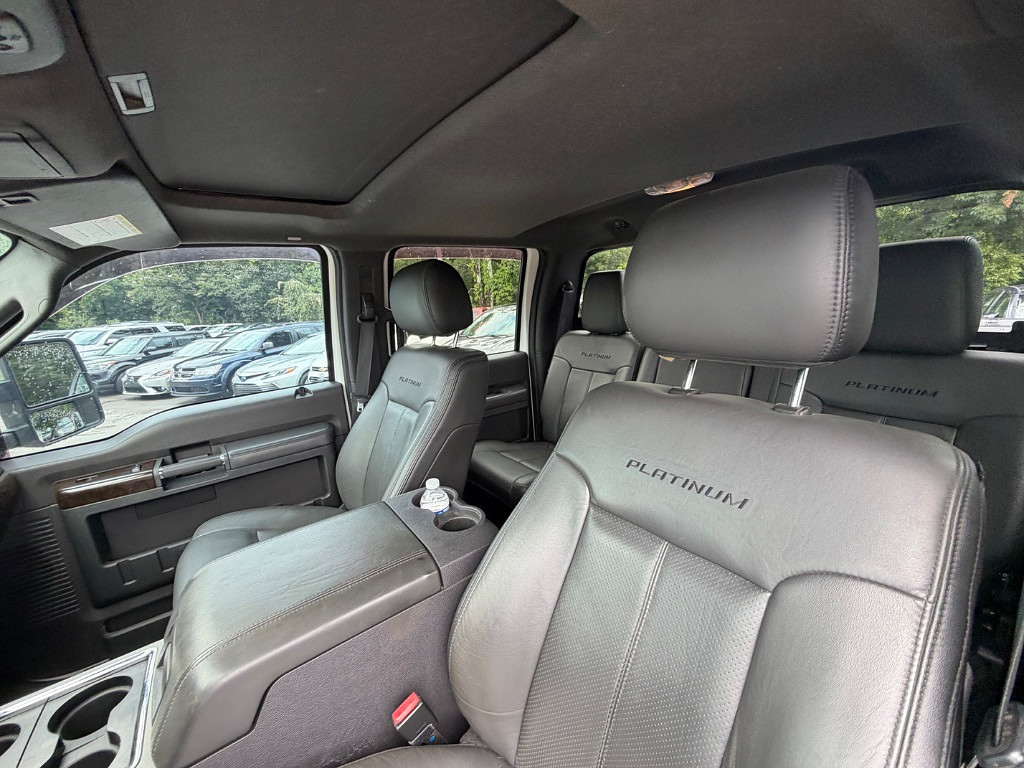 2016 Ford F250SD Located at Jasper Easy Car Credit light-box-slides