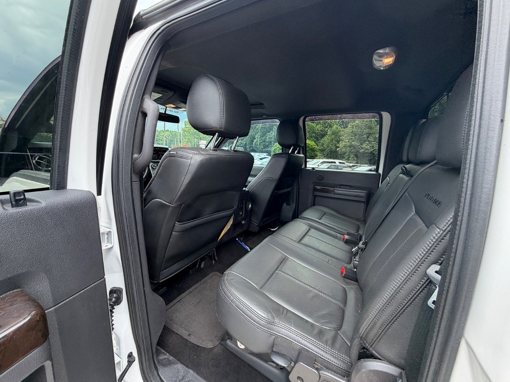 2016 Ford F250SD Located at Jasper Easy Car Credit light-box-slides