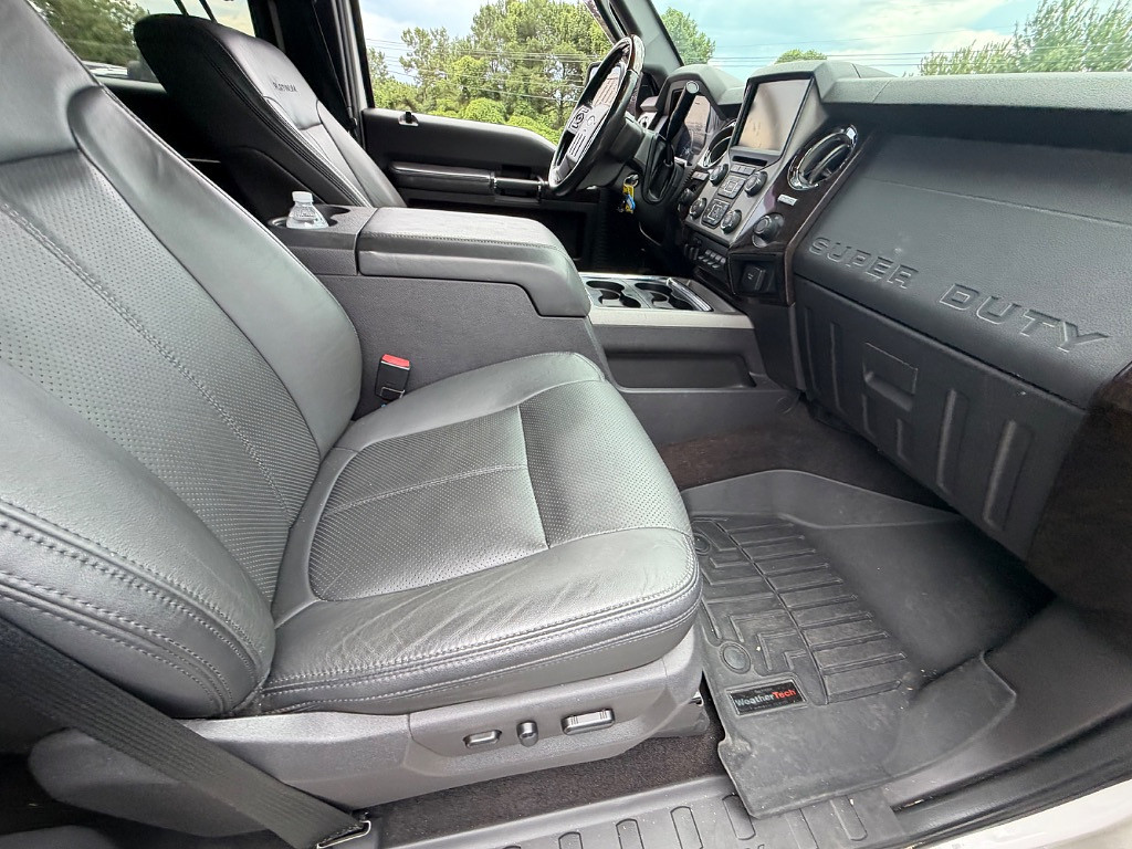 2016 Ford F250SD Located at Jasper Easy Car Credit light-box-slides