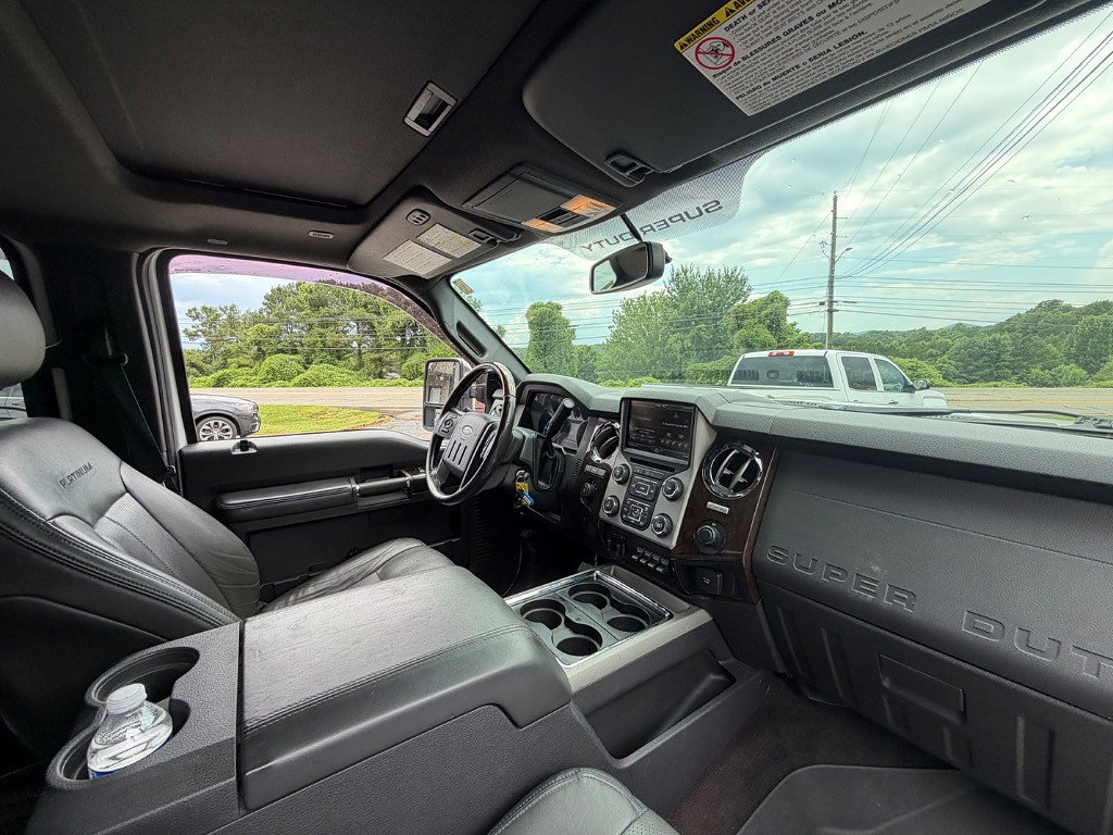 2016 Ford F250SD Located at Jasper Easy Car Credit light-box-slides