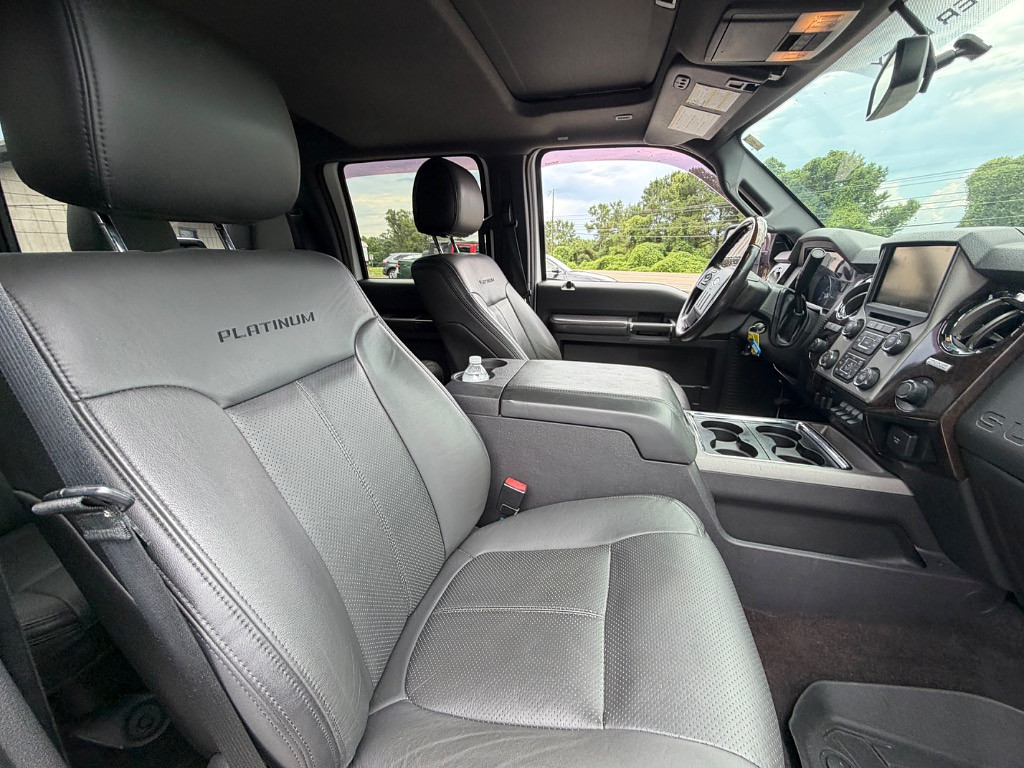 2016 Ford F250SD Located at Jasper Easy Car Credit light-box-slides