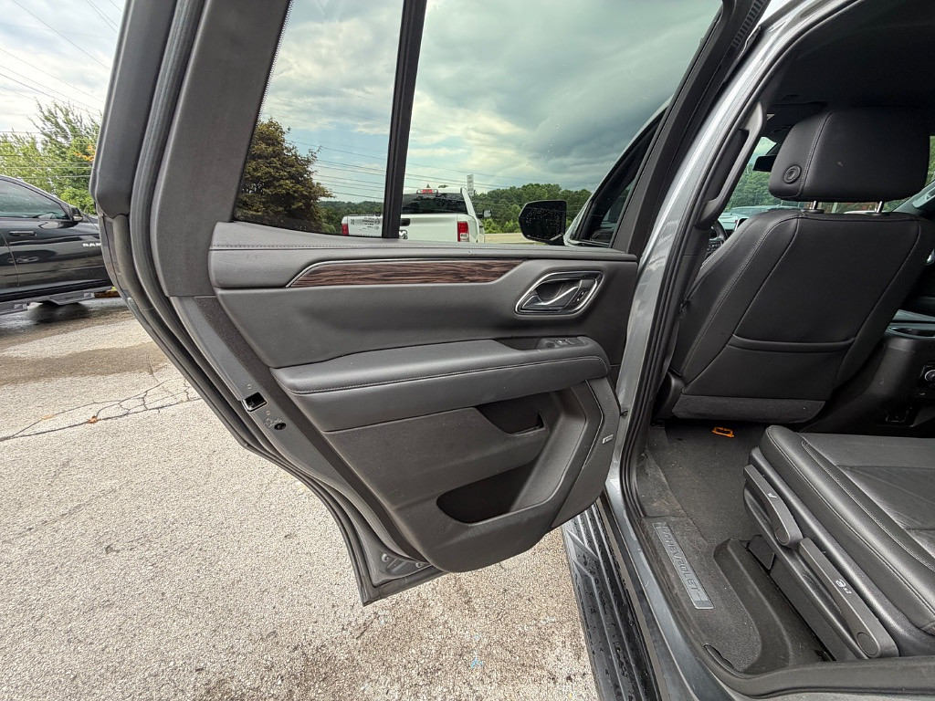 2021 Chevrolet Tahoe Located at Jasper Easy Car Credit light-box-slides