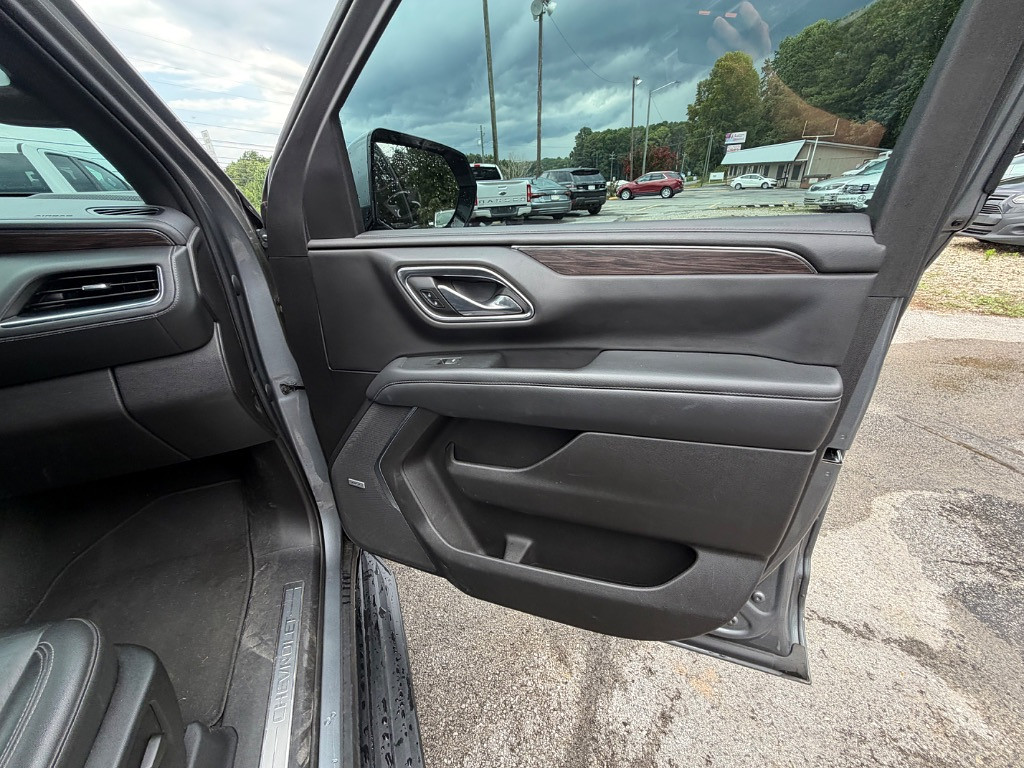 2021 Chevrolet Tahoe Located at Jasper Easy Car Credit light-box-slides