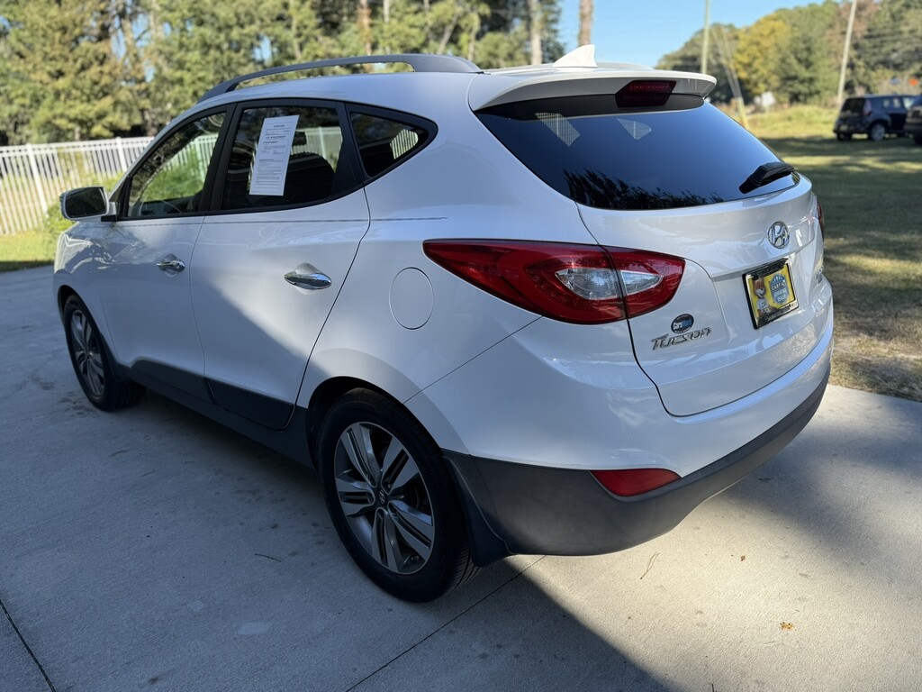 2015 Hyundai Tucson Located at Carsmark Sales slide-image