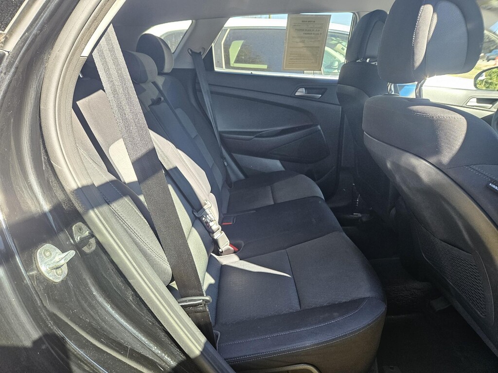 2018 Hyundai TUCSON Located at Carsmark Sales light-box-slides