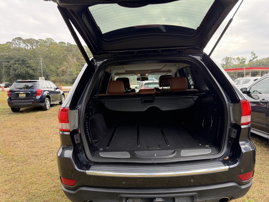 2013 Jeep GRAND CHEROKEE Located at Carsmark Sales light-box-slides