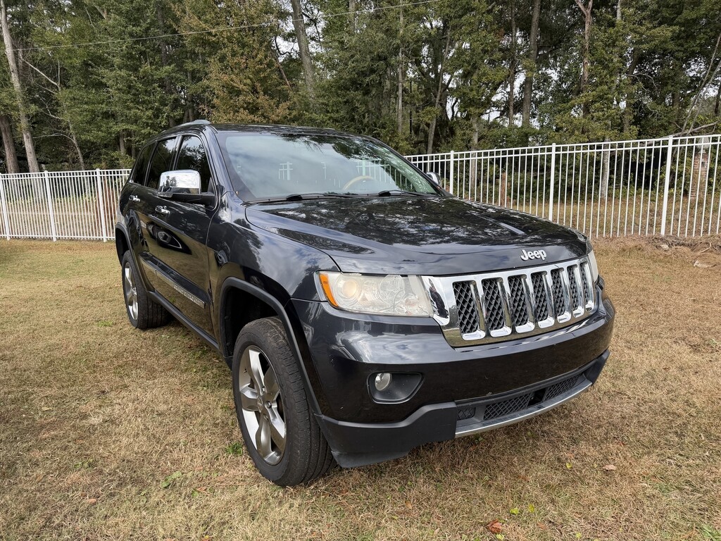 2013 Jeep Grand Cherokee Overland's photo