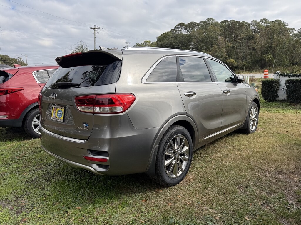 2016 Kia Sorento Located at Carsmark Sales light-box-slides