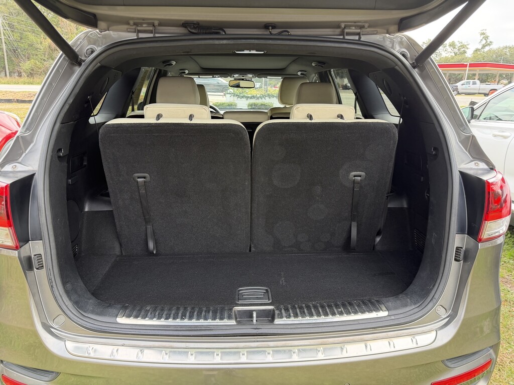 2016 Kia Sorento Located at Carsmark Sales light-box-slides