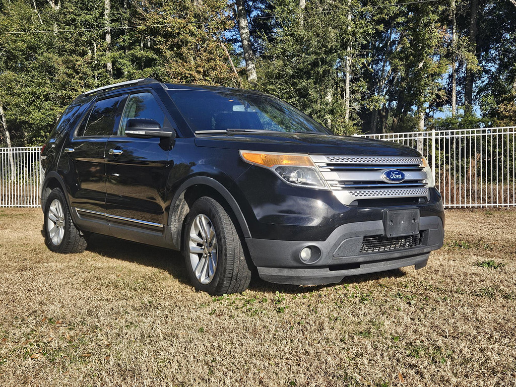 2014 Ford Explorer XLT's photo