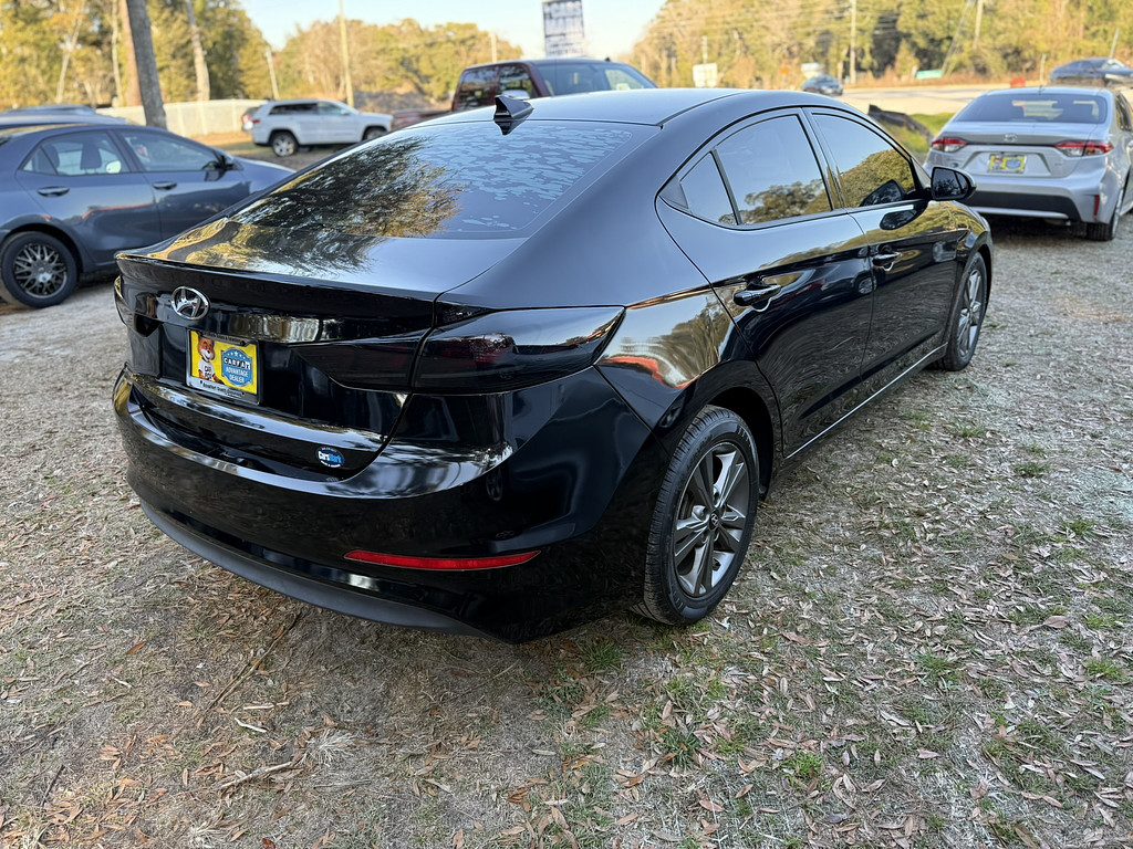 2018 Hyundai Elantra Located at Carsmark Sales slide-image