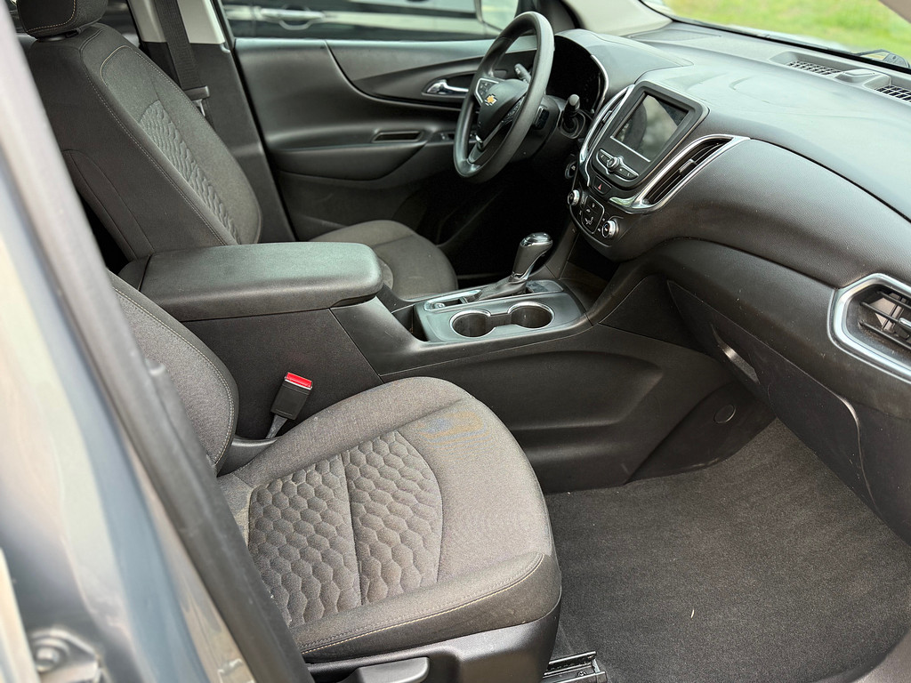 2019 Chevrolet EQUINOX Located at Carsmark Sales light-box-slides