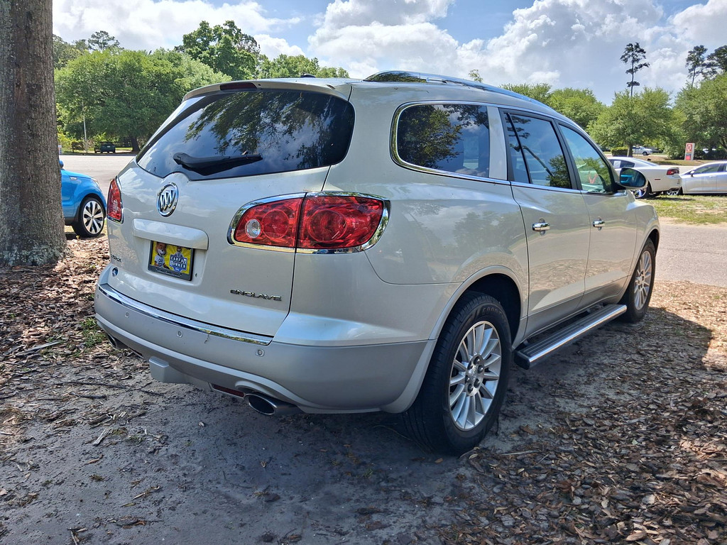 2012 Buick ENCLAVE Located at Carsmark Sales light-box-slides