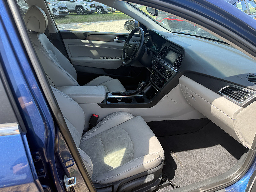 2016 Hyundai SONATA Located at Carsmark Sales slide-image