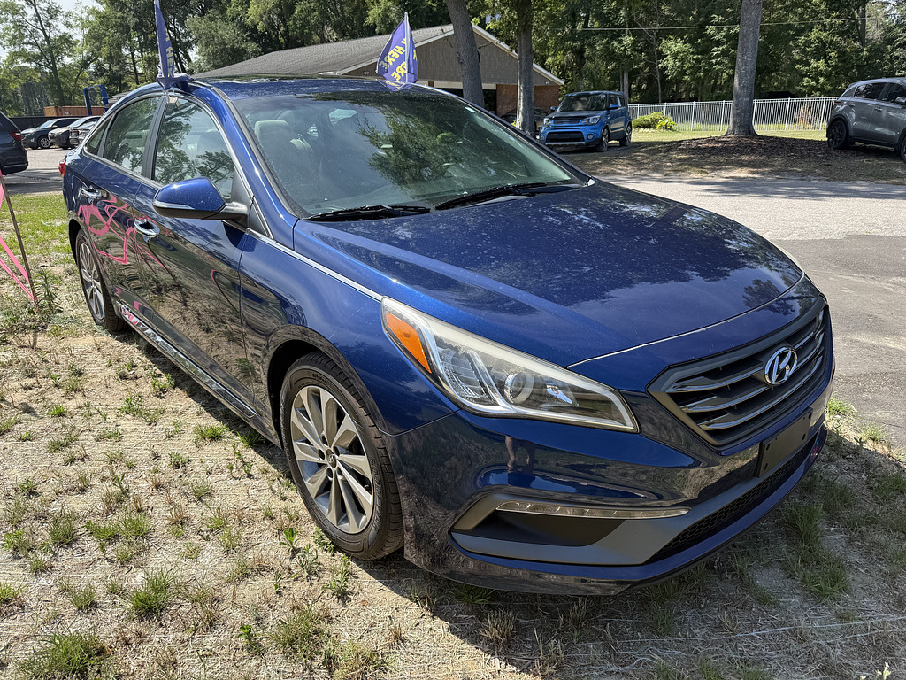 2016 Hyundai SONATA Located at Carsmark Sales light-box-slides