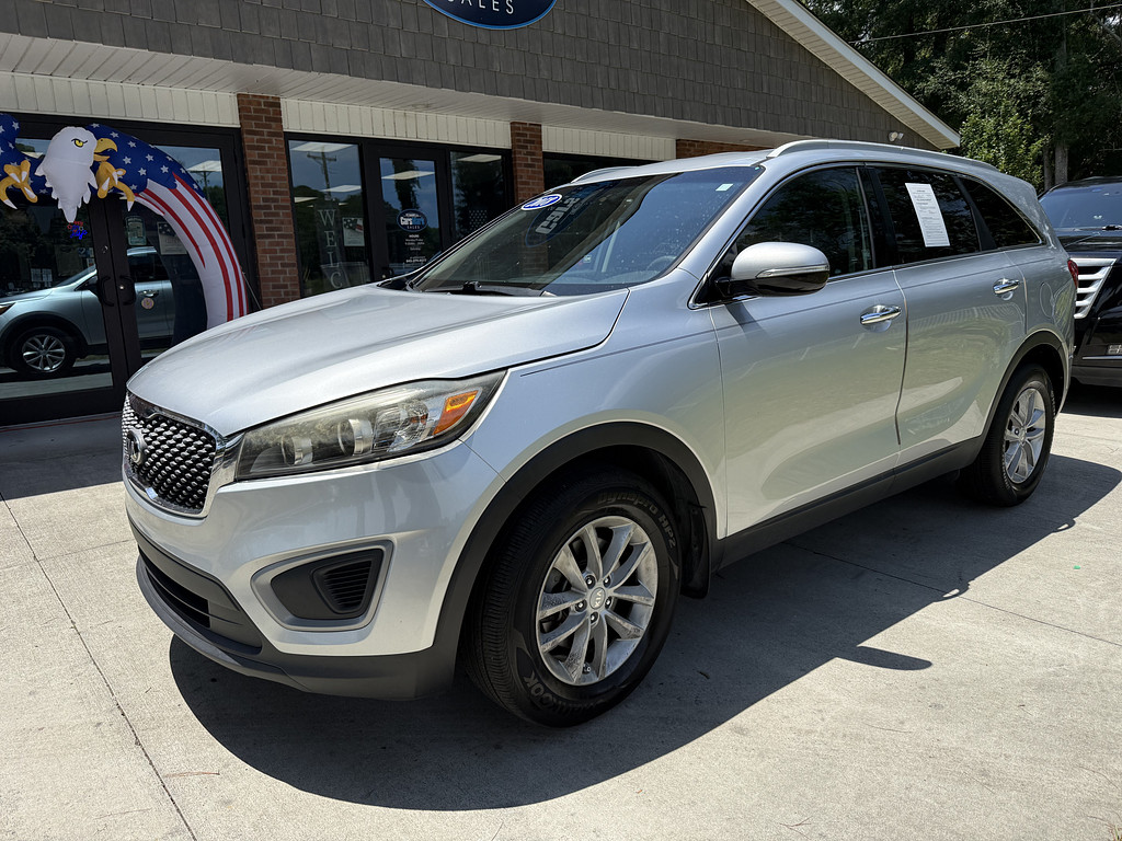 2018 Kia Sorento Located at Carsmark Sales light-box-slides