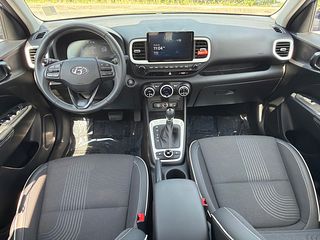 Thumbnail - 2025 Hyundai Venue