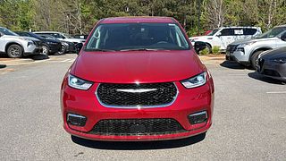 Thumbnail - 2024 Chrysler Pacifica