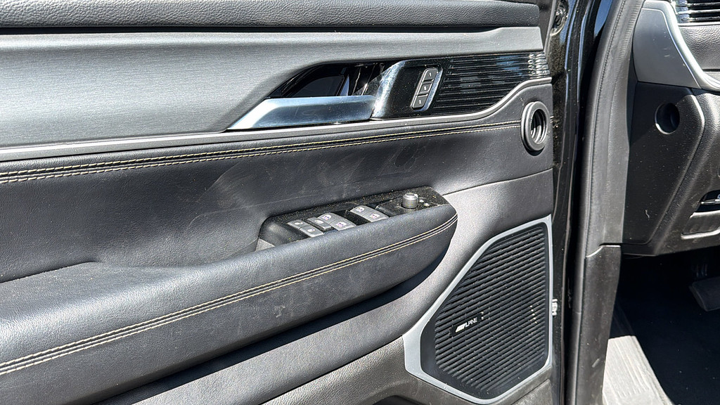slide-image