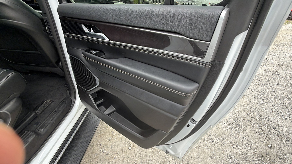 slide-image