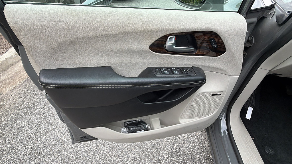 slide-image
