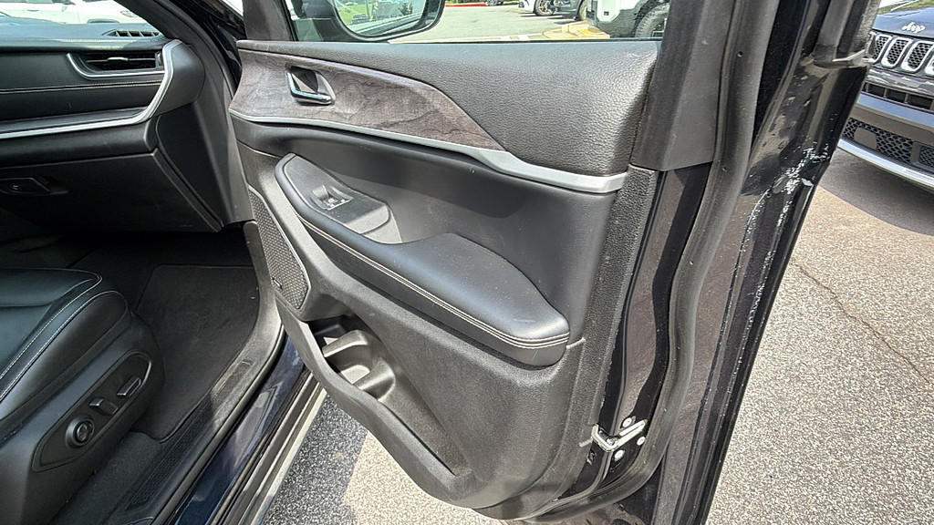 slide-image
