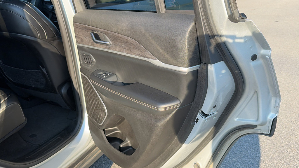 slide-image
