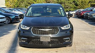 Thumbnail - 2024 Chrysler Pacifica