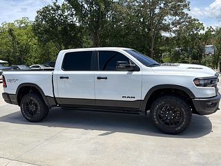 Thumbnail - 2025 RAM 1500