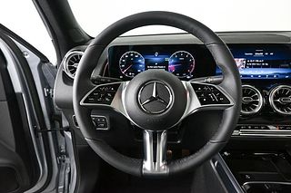 Thumbnail - 2026 Mercedes-Benz GLB