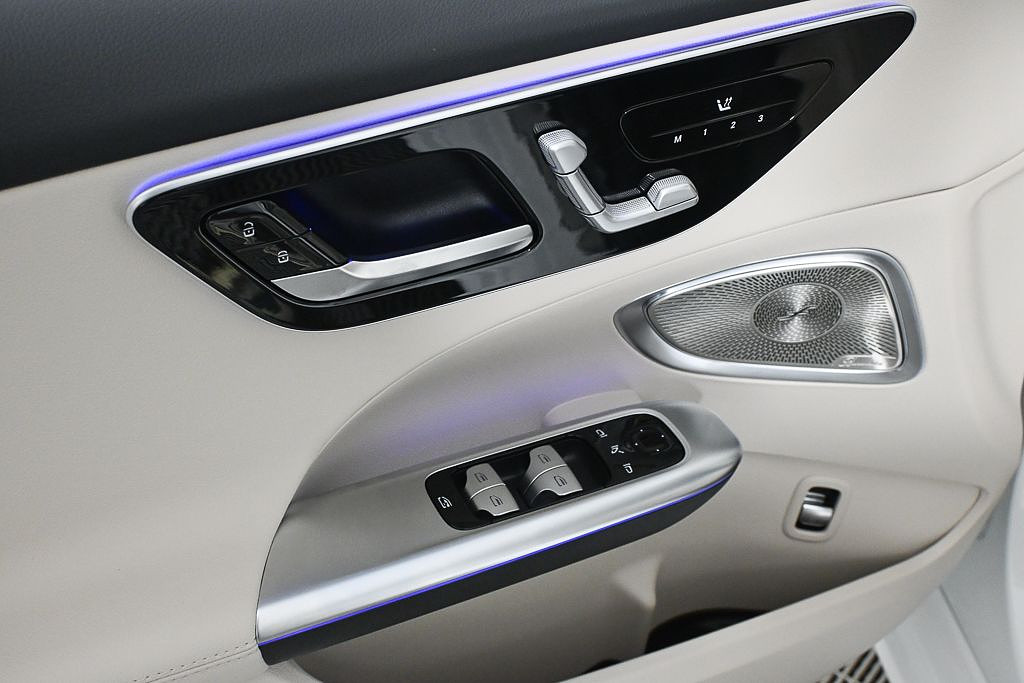 light-box-slides