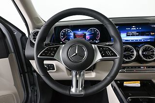 Thumbnail - 2026 Mercedes-Benz GLB