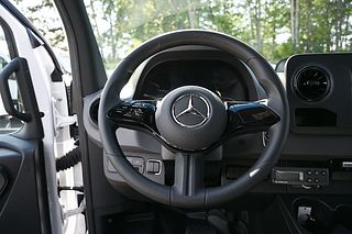 Thumbnail - 2025 Mercedes-Benz Sprinter 2500