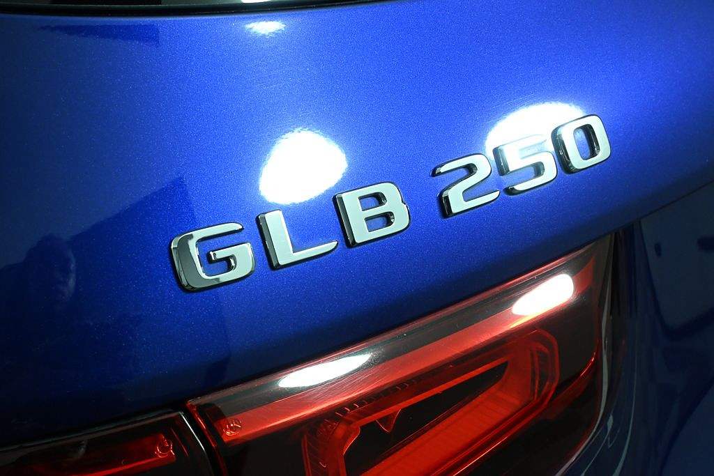 light-box-slides