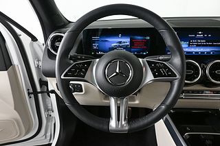 Thumbnail - 2026 Mercedes-Benz GLB