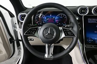Thumbnail - 2027 Mercedes-Benz GLC