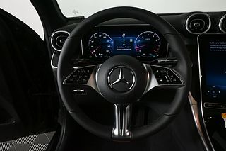 Thumbnail - 2027 Mercedes-Benz GLC