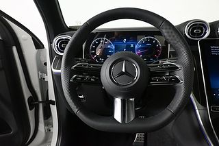 Thumbnail - 2027 Mercedes-Benz GLC