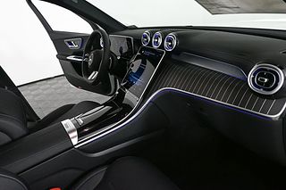 Thumbnail - 2027 Mercedes-Benz GLC