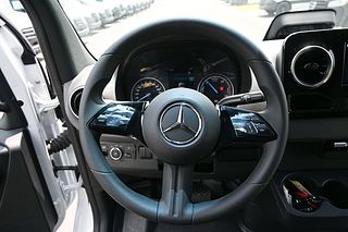 Thumbnail - 2025 Mercedes-Benz eSprinter 2500