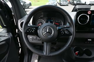 Thumbnail - 2025 Mercedes-Benz Sprinter 2500