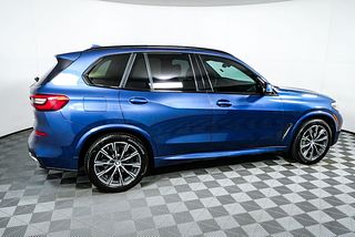 Thumbnail - 2019 BMW X5