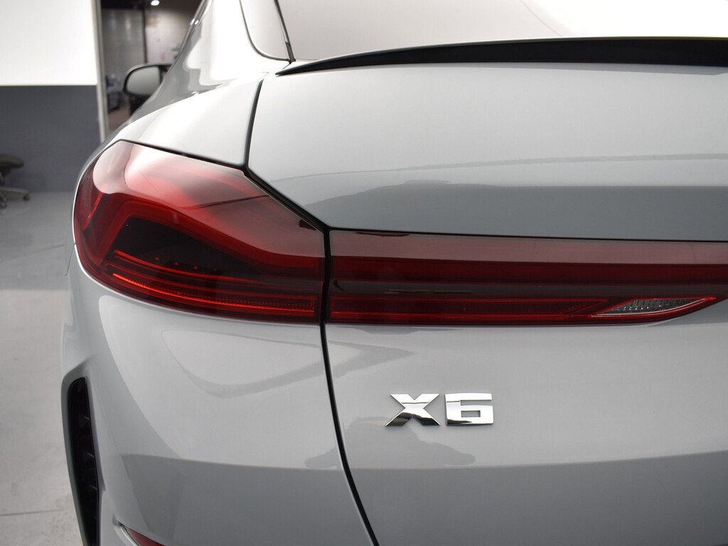 image-6 2024 BMW X6