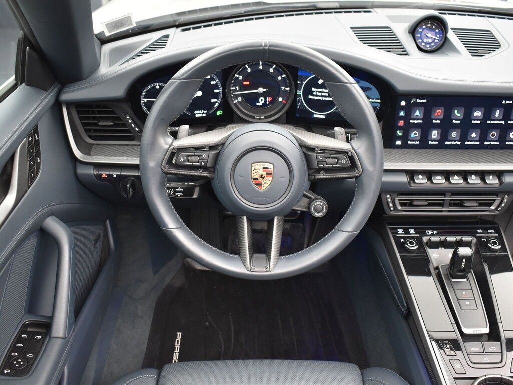 image-8 2023 Porsche 911