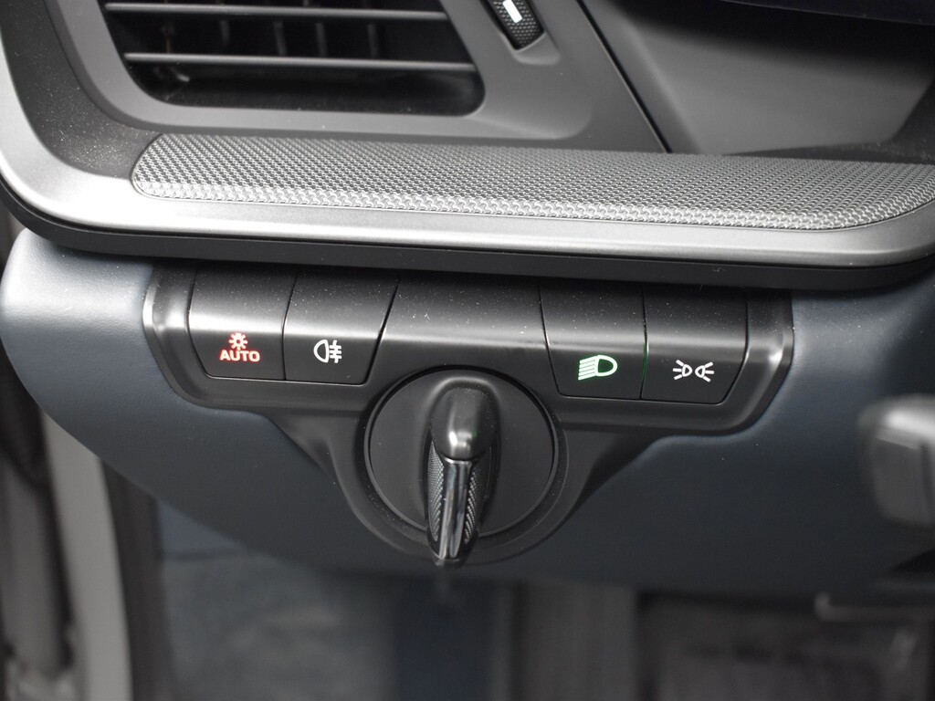 image-9 2023 Porsche 911