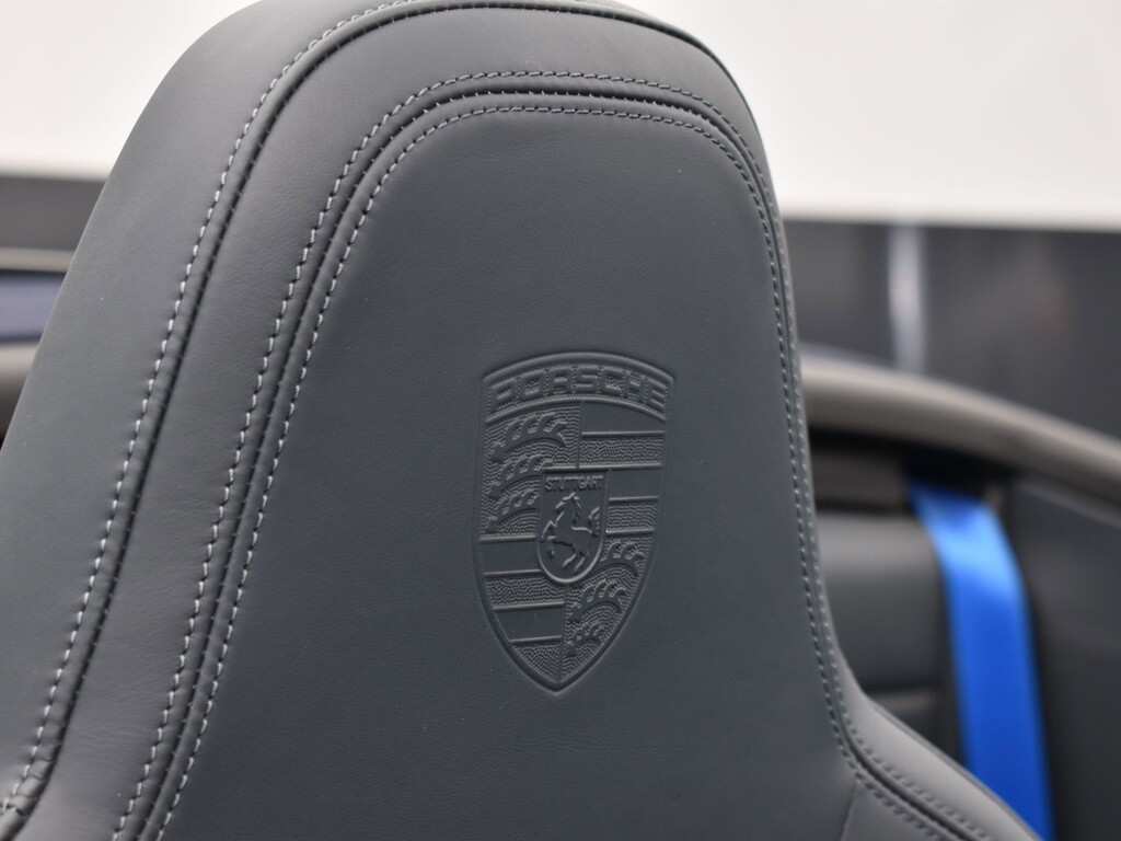 image-13 2023 Porsche 911