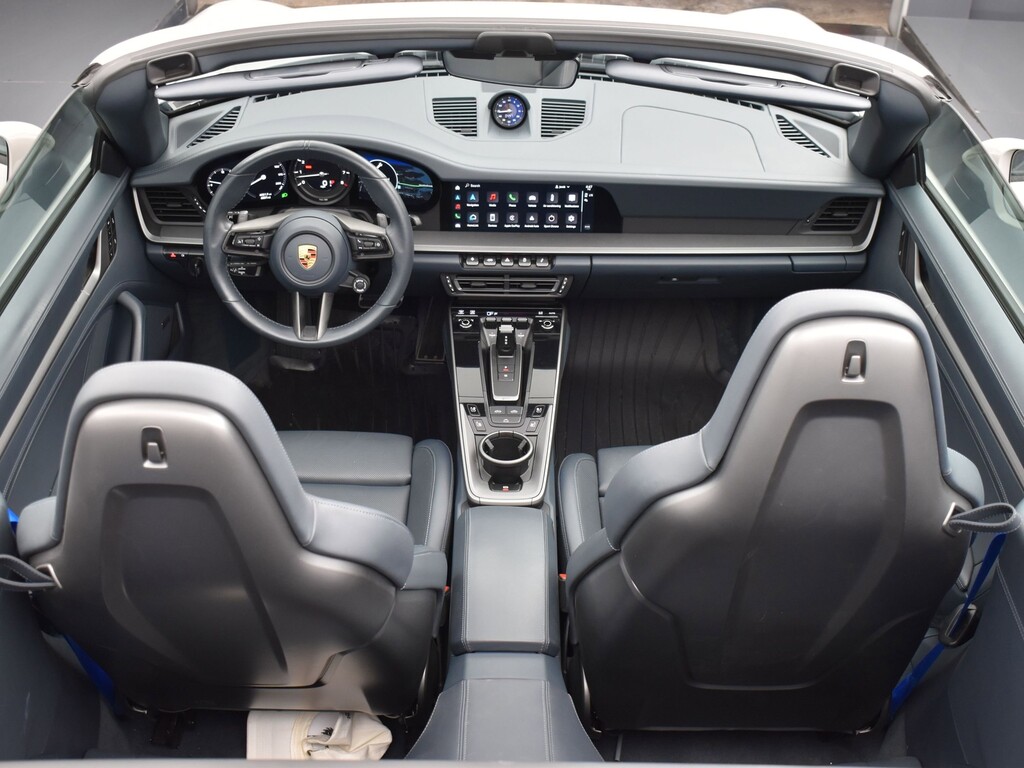 image-14 2023 Porsche 911