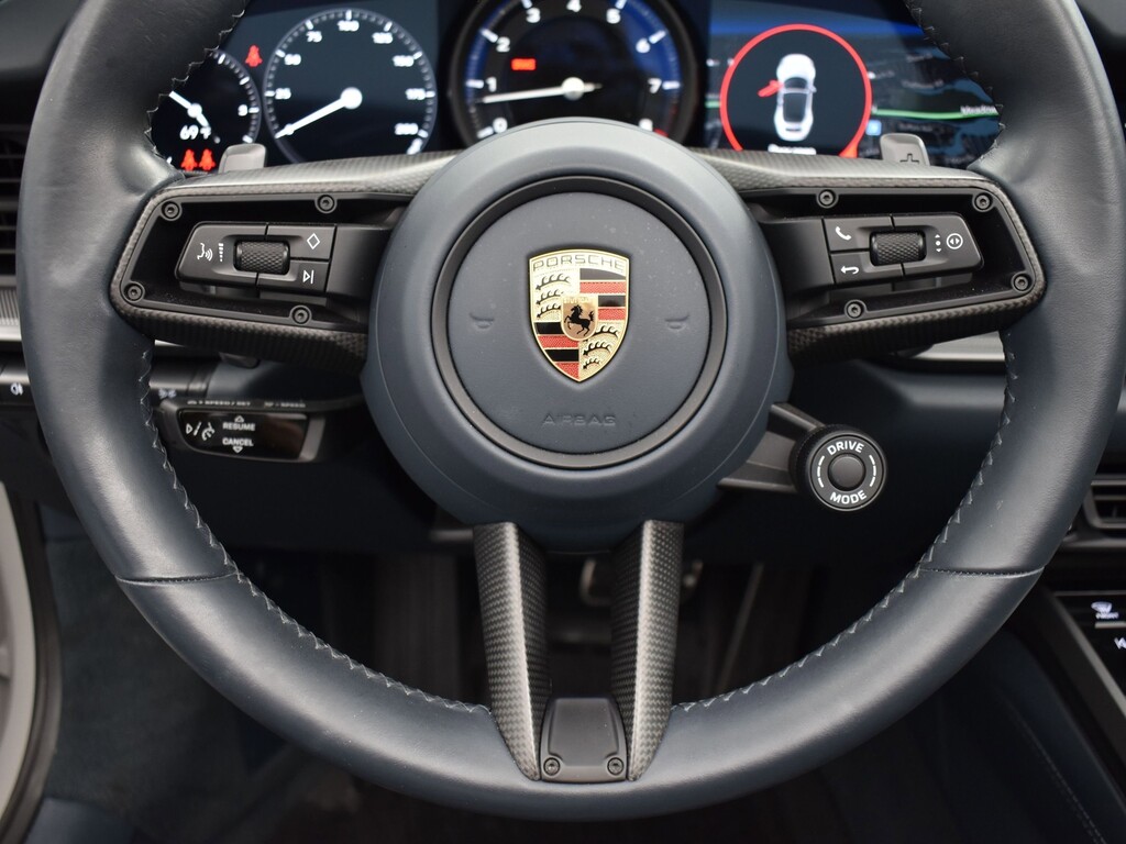 image-21 2023 Porsche 911