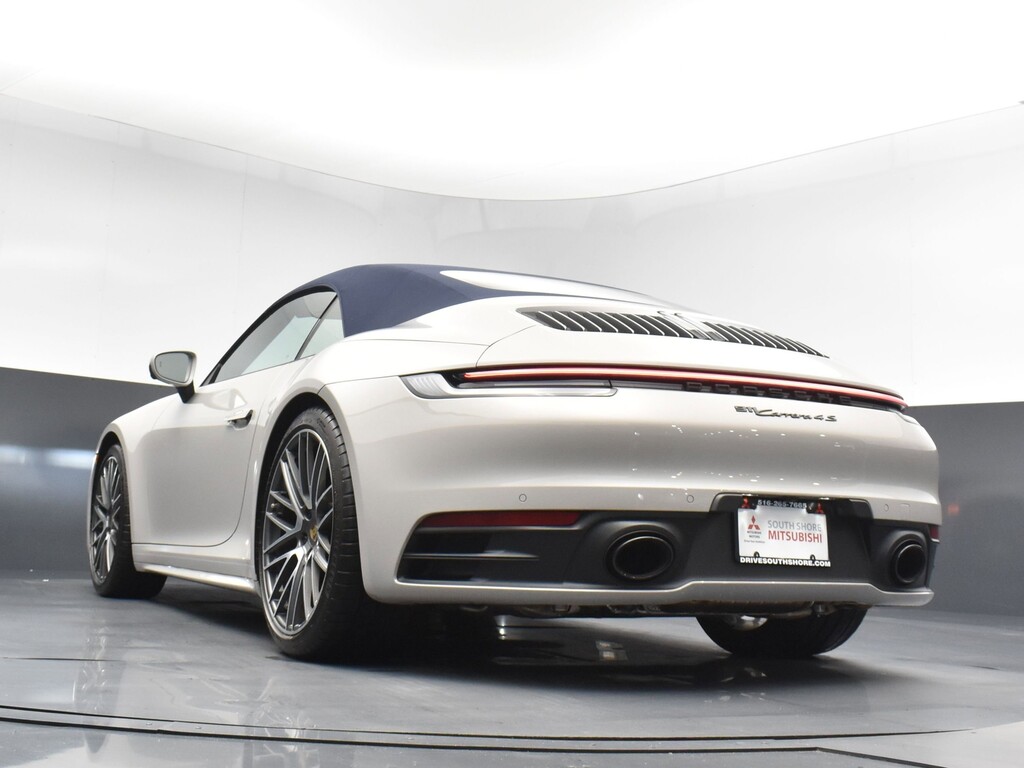 image-29 2023 Porsche 911